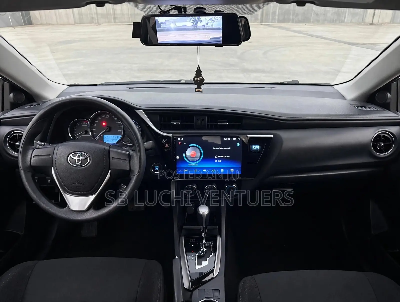 Toyota Corolla 2018 Brown
