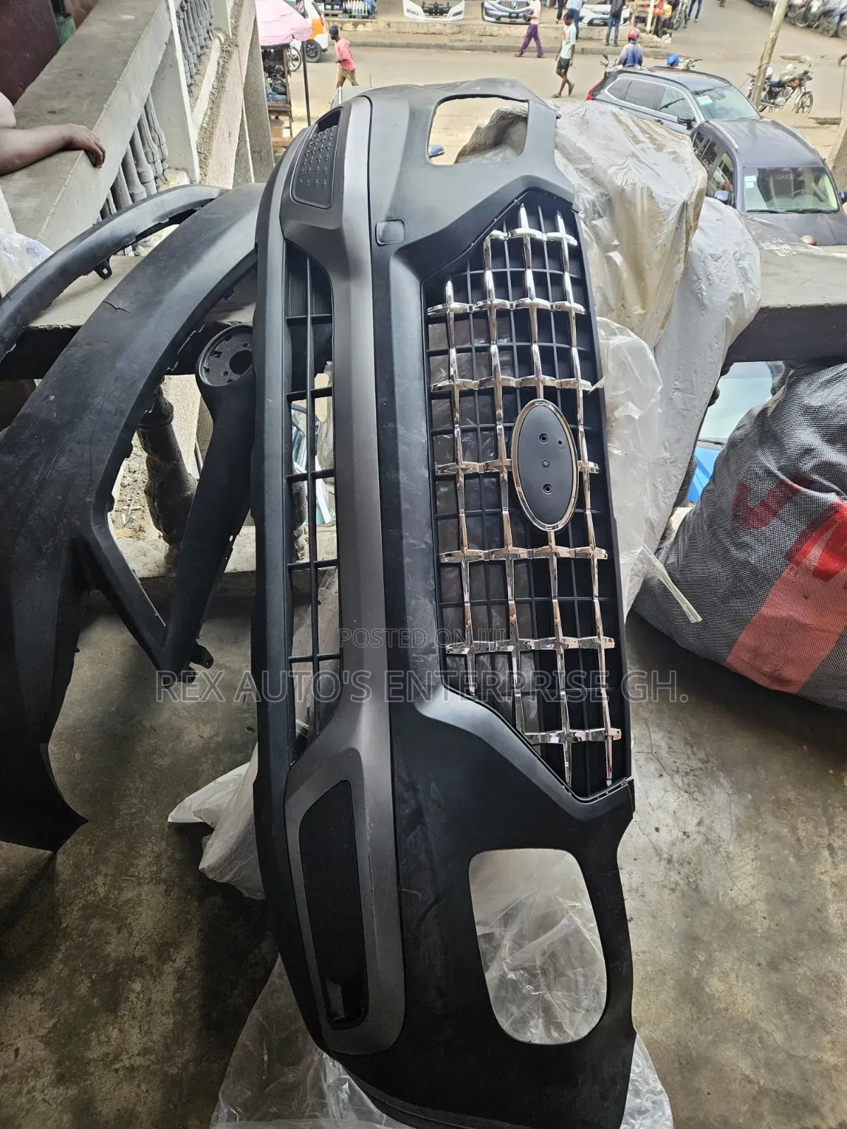 Hyundai Venue 2020/Front BUMPER