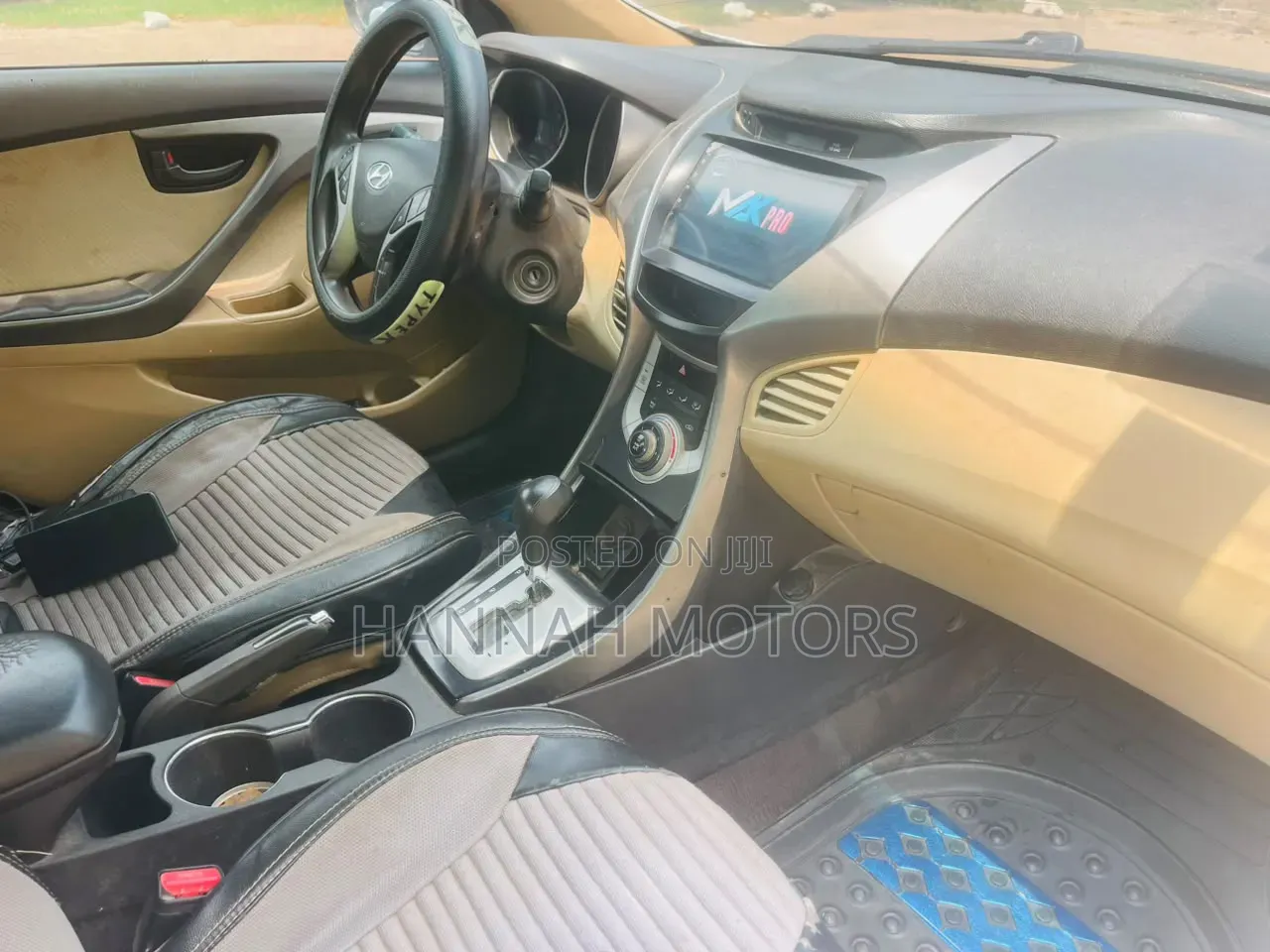 Hyundai Elantra 2013 White