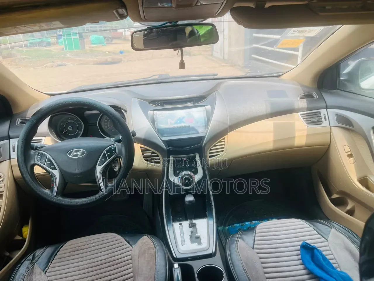 Hyundai Elantra 2013 White