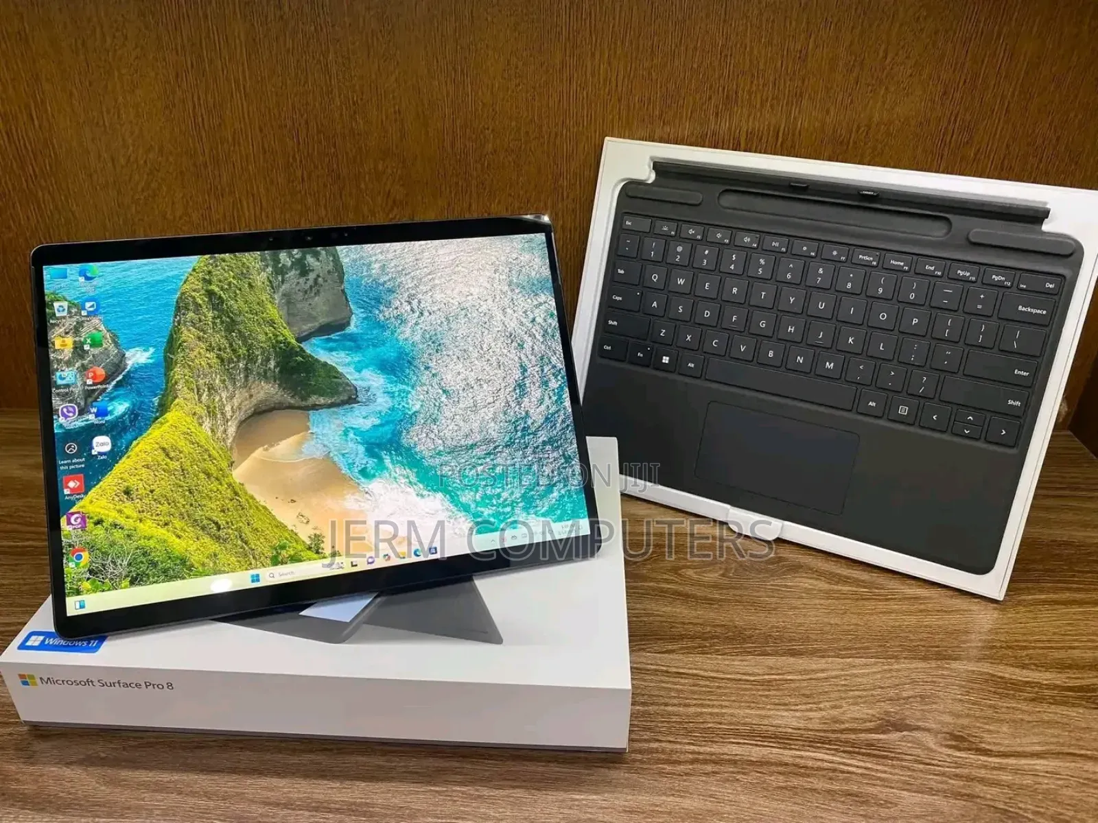 New Laptop Microsoft Surface Pro 8 16GB Intel Core i7 SSD 1T