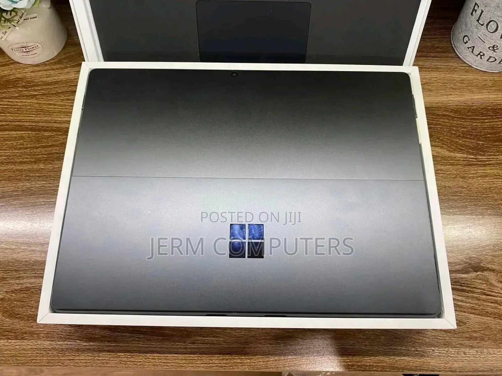 New Laptop Microsoft Surface Pro 8 16GB Intel Core i7 SSD 1T