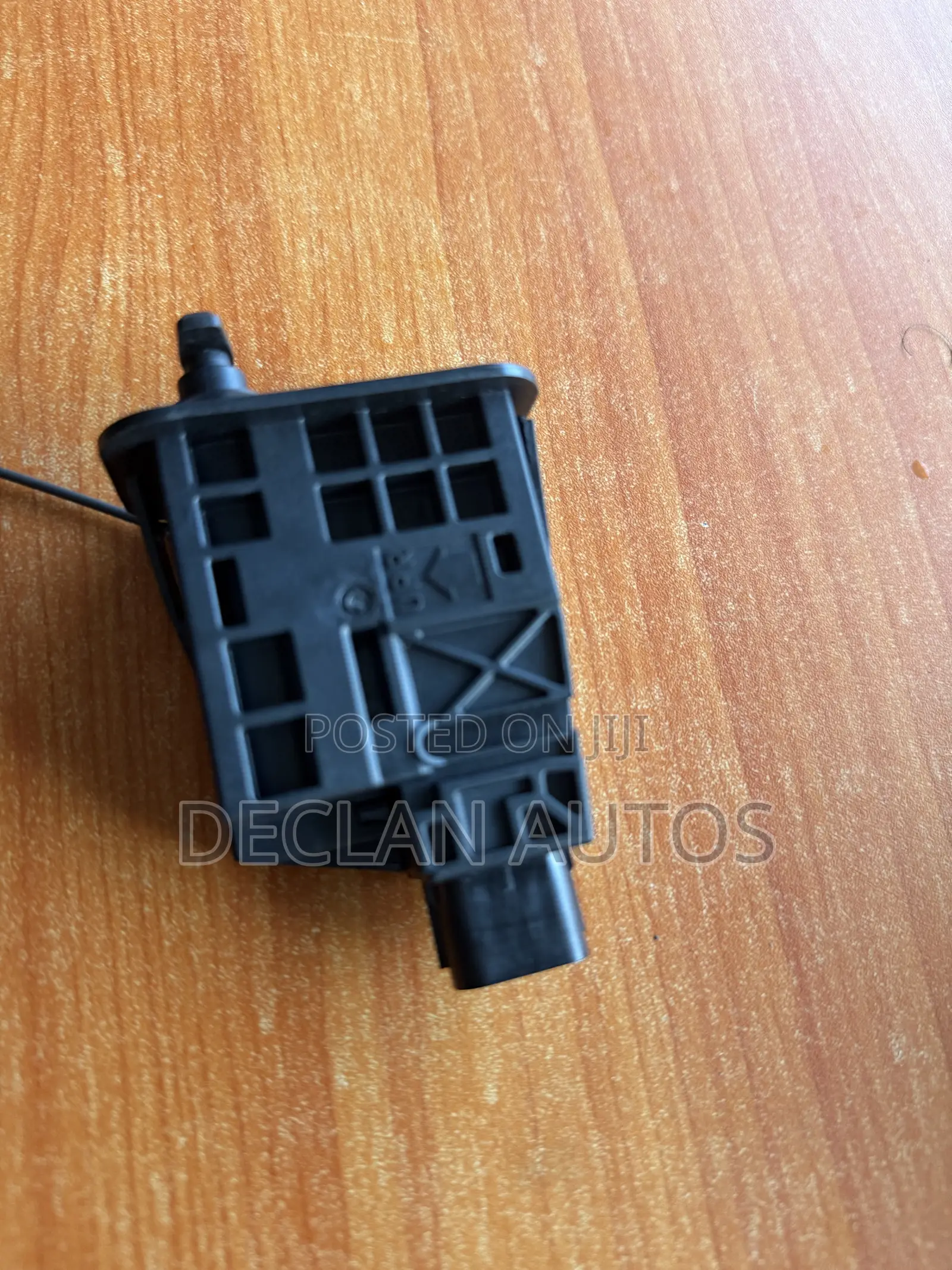2018-2020 Honda Accord Ex Sedan Fuel Lid Actuator Gas Door Assembly
