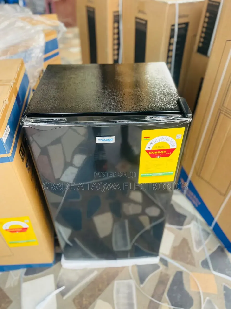Fabulous Nasco in Balck 90L Single-Door Table Top Refrigerator