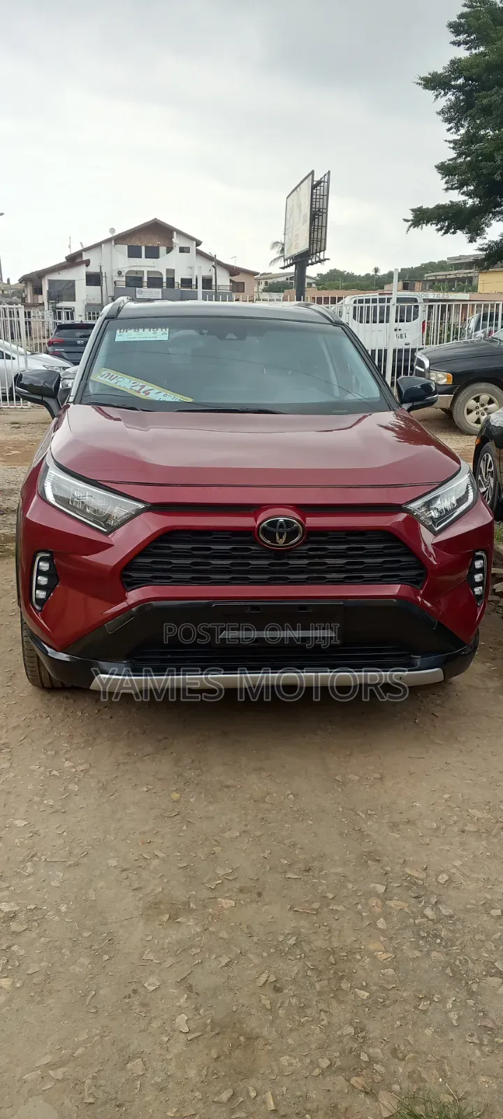 Toyota RAV4 2021 Red