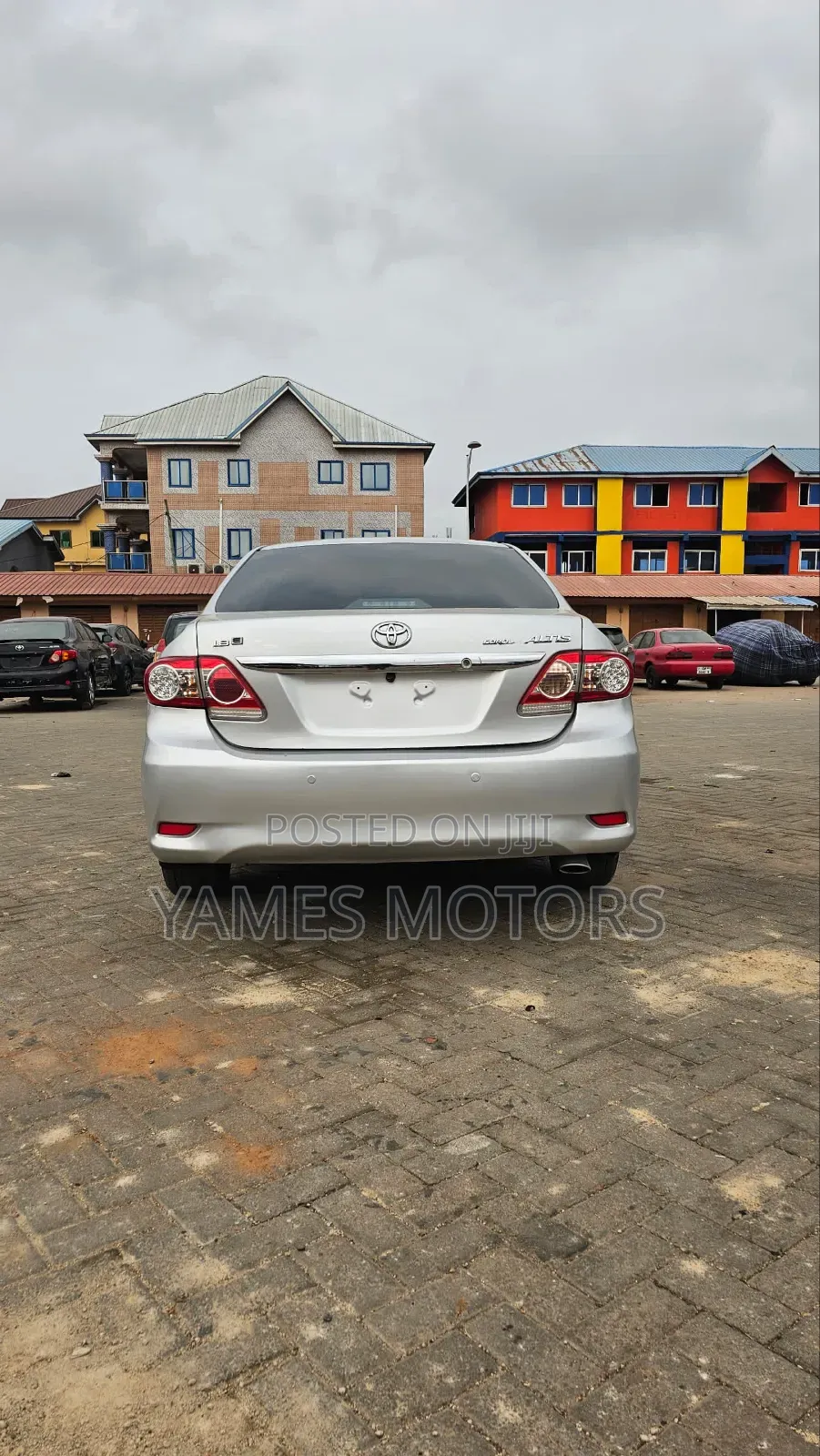 Toyota Corolla Altis 2012 Silver