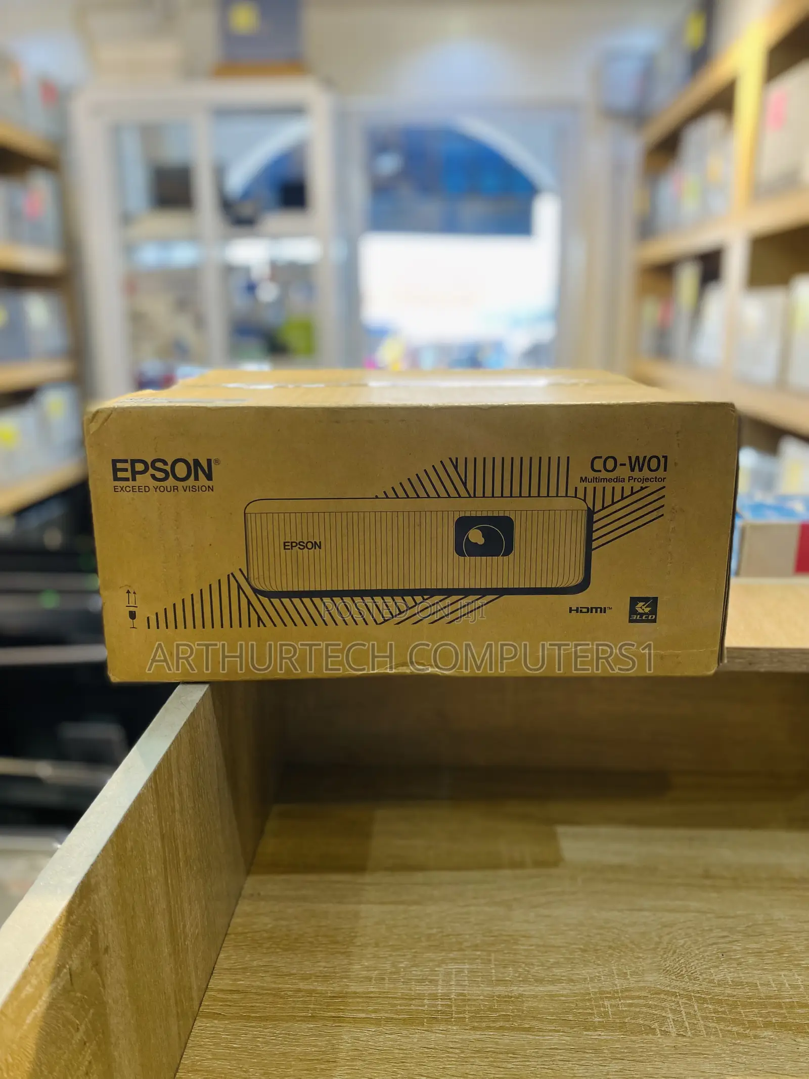 Brand New Epson CO-W01 Projector
