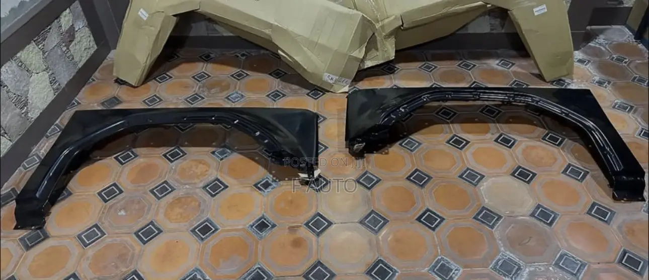 Toyota Land Cruiser Prado 2023,2024,2025,2026 Fender Pair
