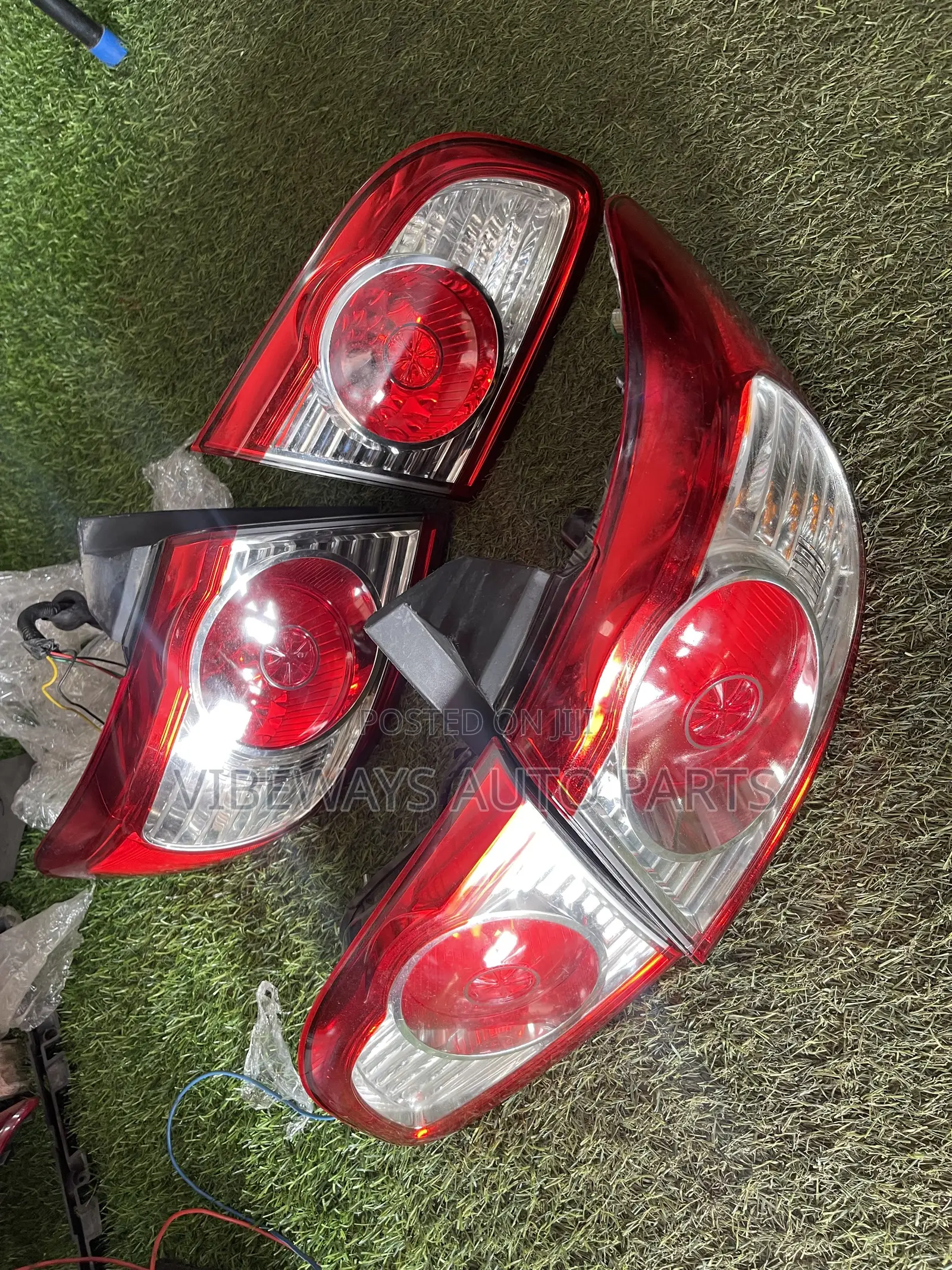 Original Hyundai Santafe 2010-2013 Taillight and Boot Light Set