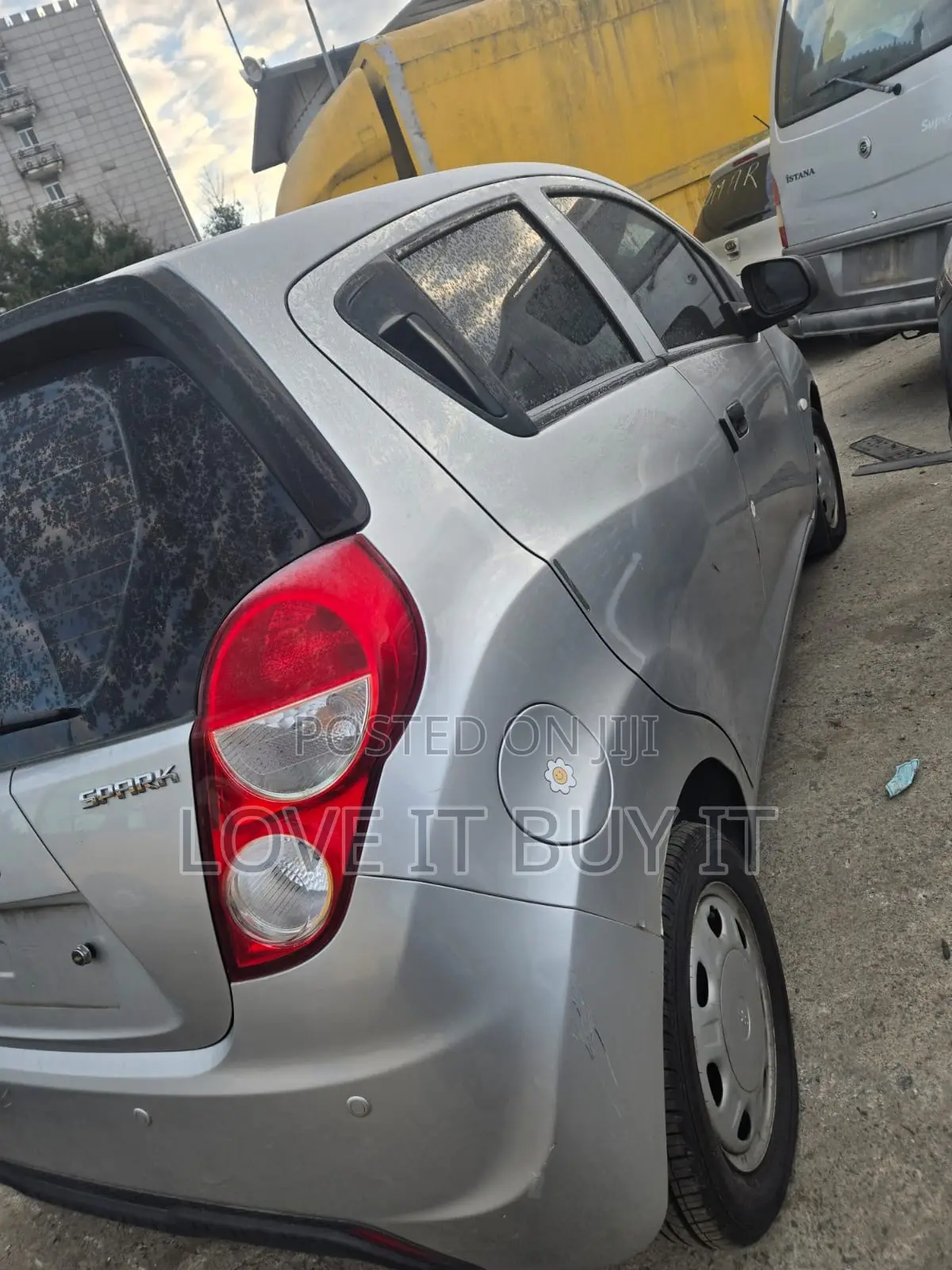 Chevrolet Spark 2LT 4dr Hatchback (1.2L 4cyl CVT) 2014 Silver