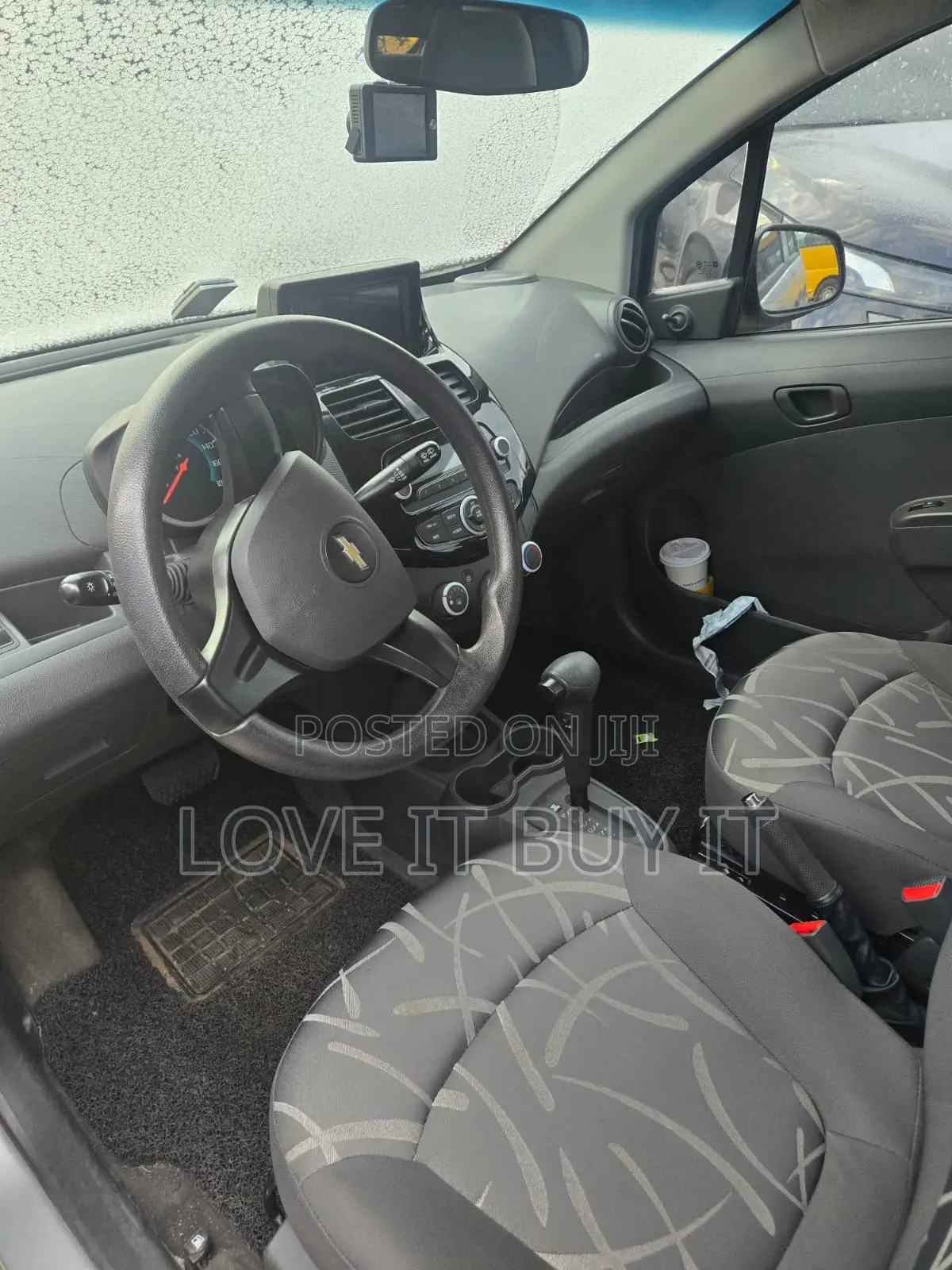 Chevrolet Spark 2LT 4dr Hatchback (1.2L 4cyl CVT) 2014 Silver