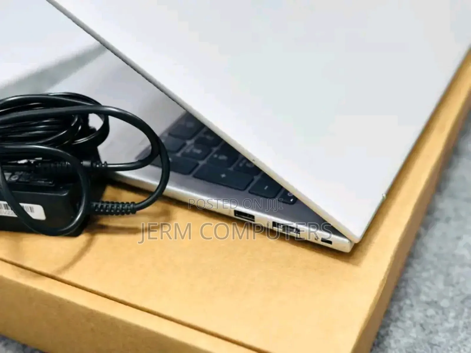 New Laptop HP Envy X2 11 16GB Intel Core Ultra 7 SSD 512GB