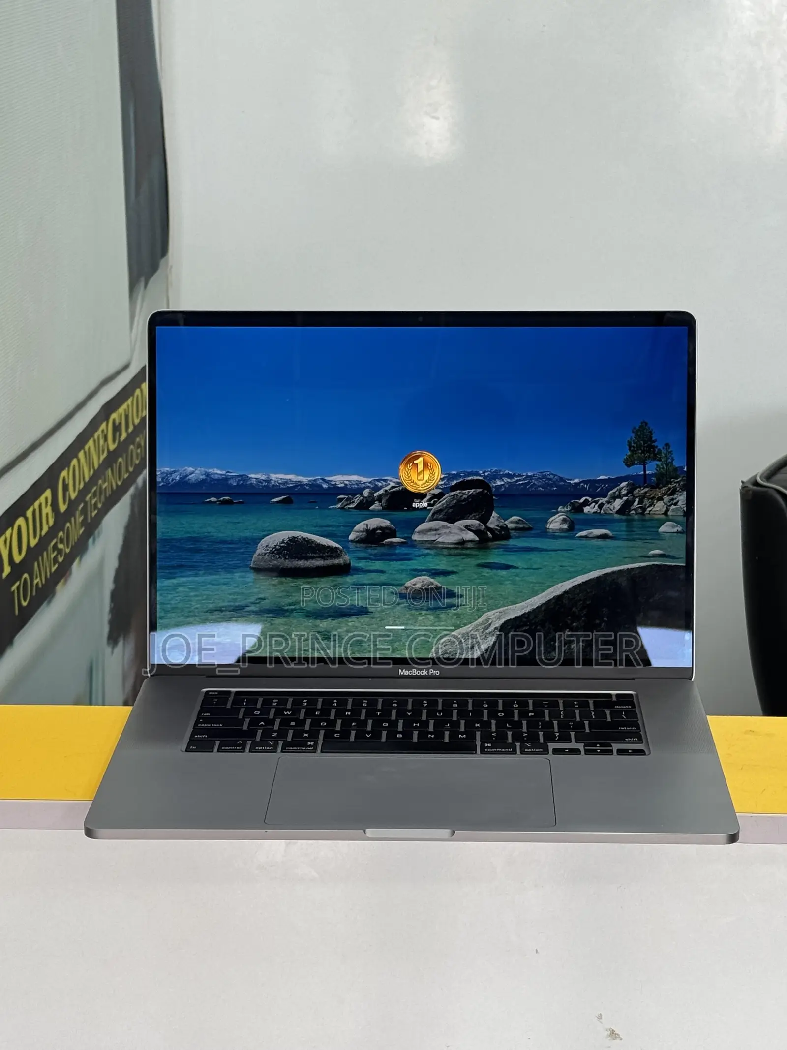 Laptop Apple MacBook Pro 2019 16GB Intel Core i7 SSD 512GB