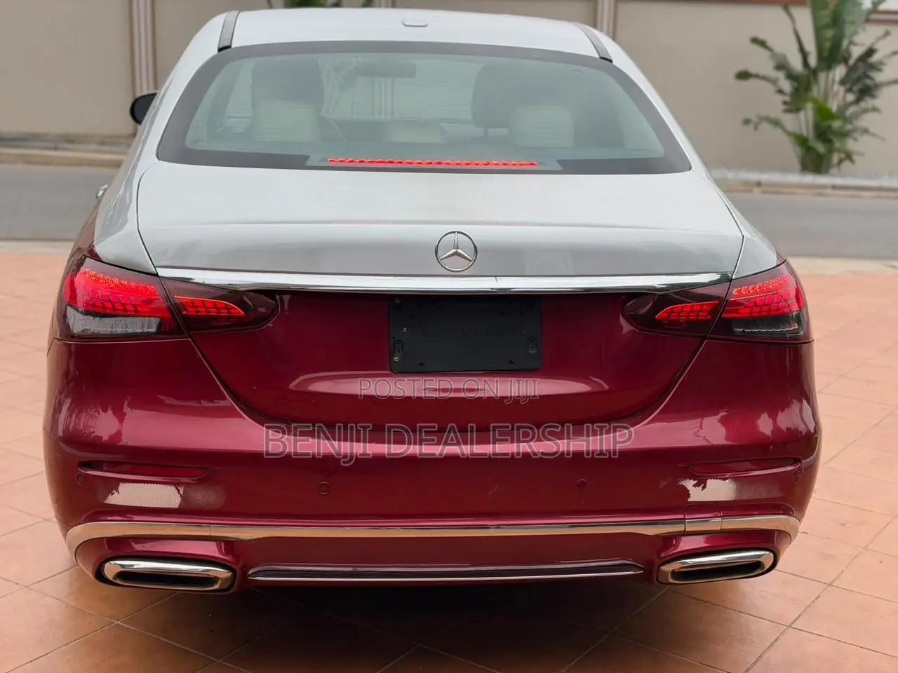 Mercedes-Benz E300 2017 Red