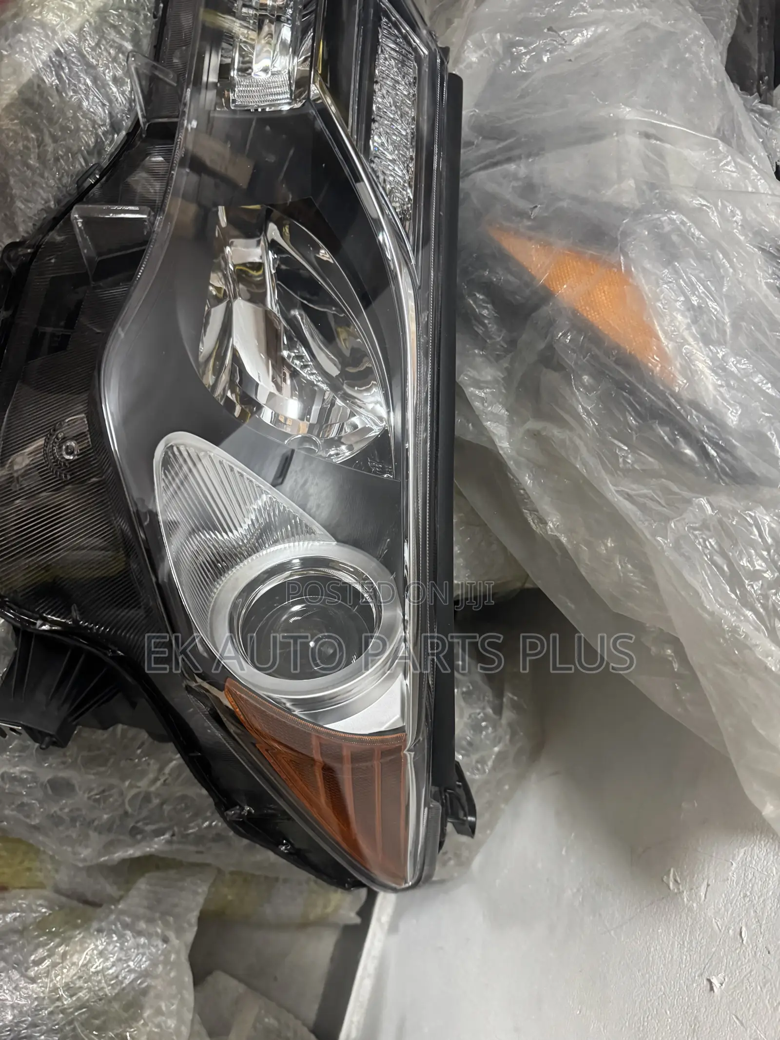 Toyota RAV4 Headlight 2013 2014 2015