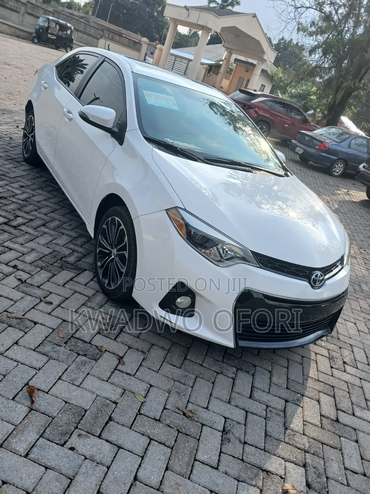 Toyota Corolla S 4dr Sedan (1.8L 4cyl CVT) 2016 White