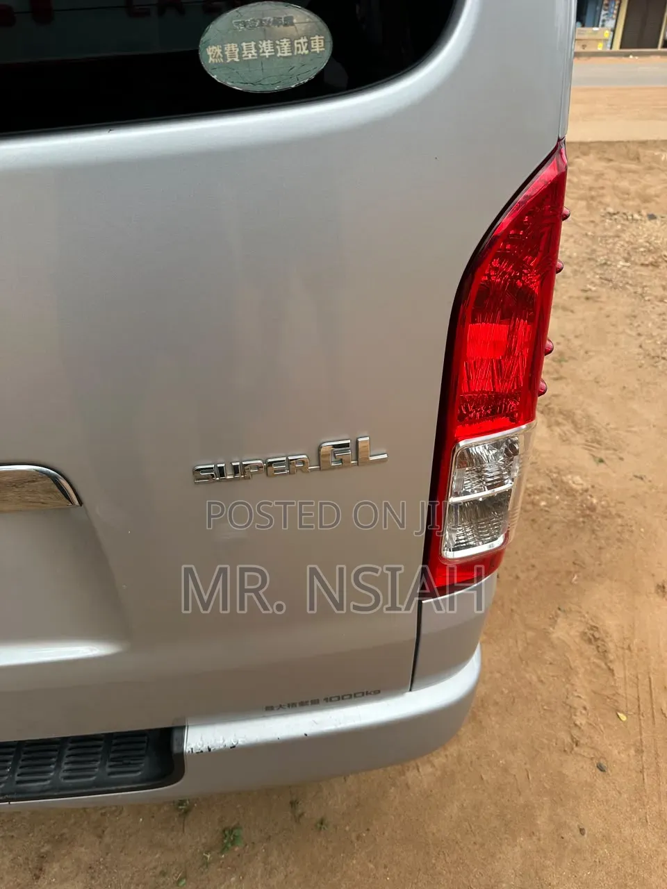 Toyota HiAce 2014 Silver