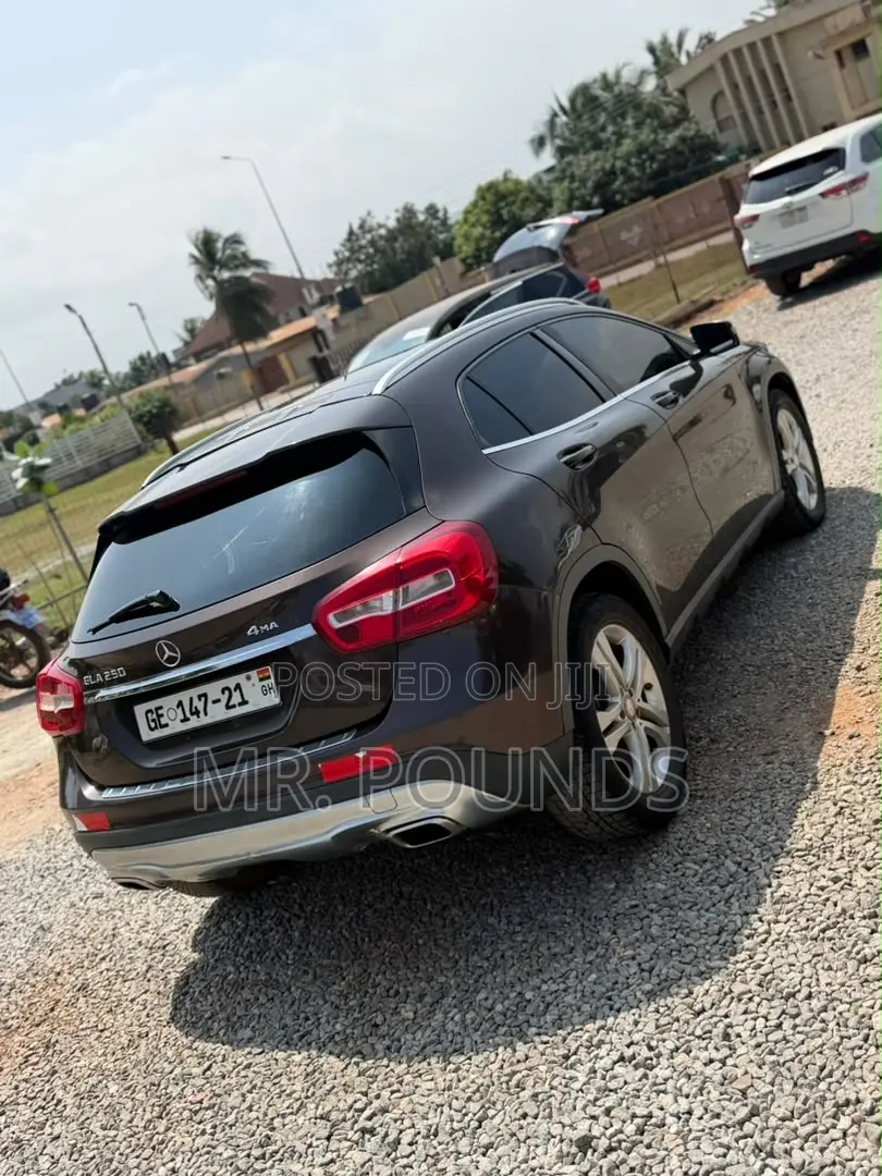 Mercedes-Benz GLA 250 2015