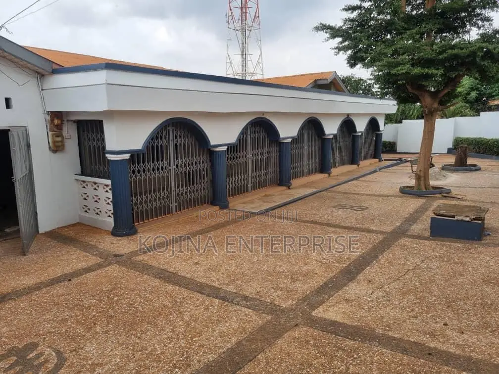 5bdrm House in Ahenema Kokoben, Kumasi Metropolitan for rent