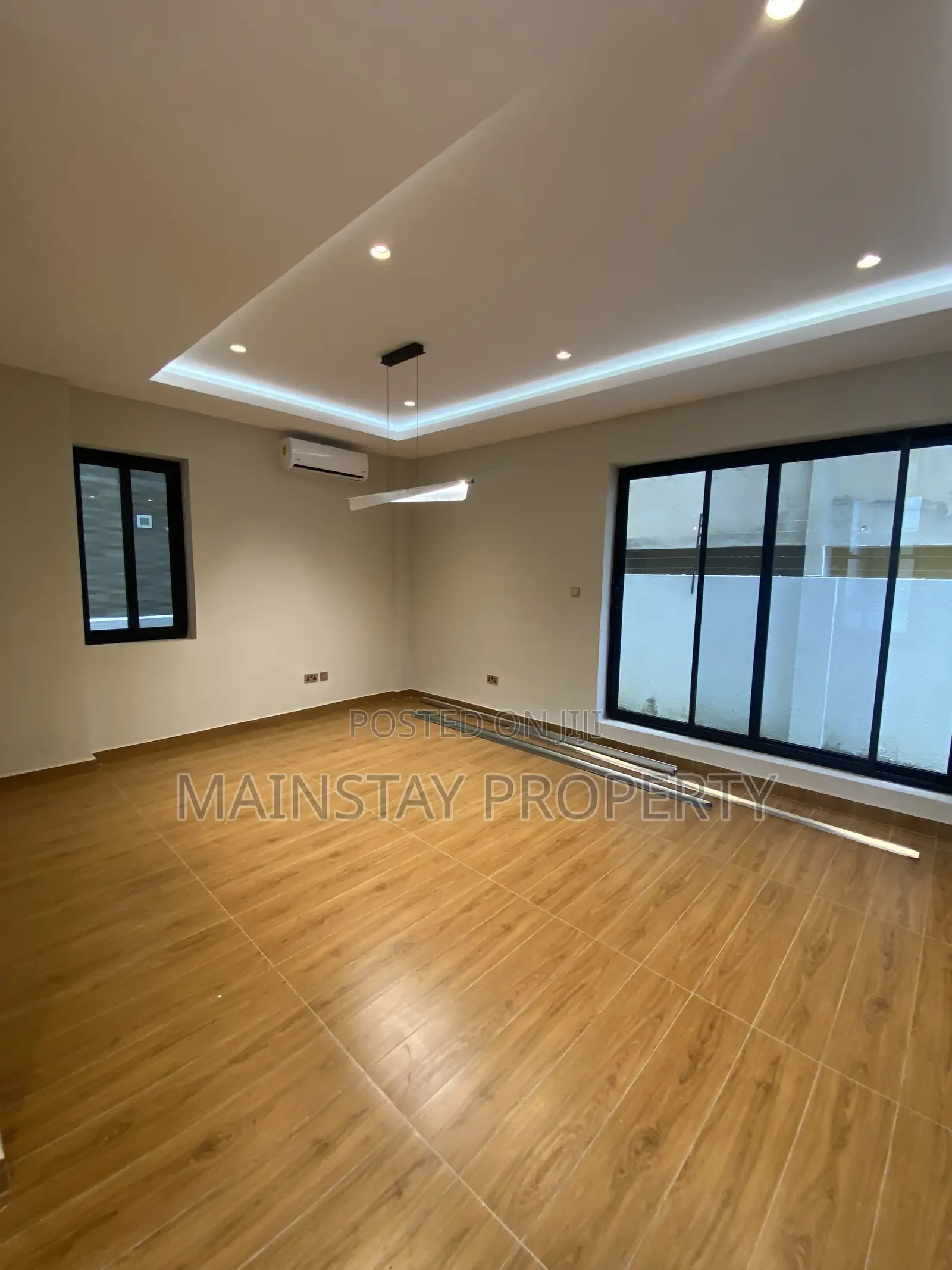 3bdrm Townhouse/Terrace in Mainstay Estates, Tseaddo for sale