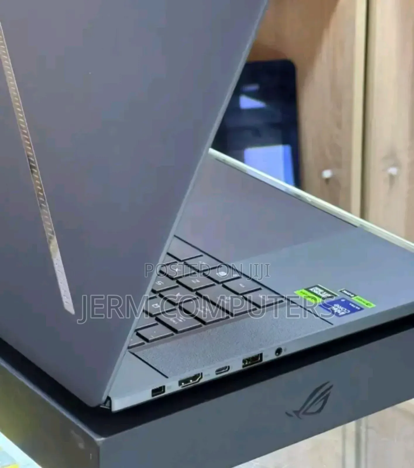 New Laptop Asus ROG Strix G16 G614 32GB Intel Core Ultra 9 SSD 1T