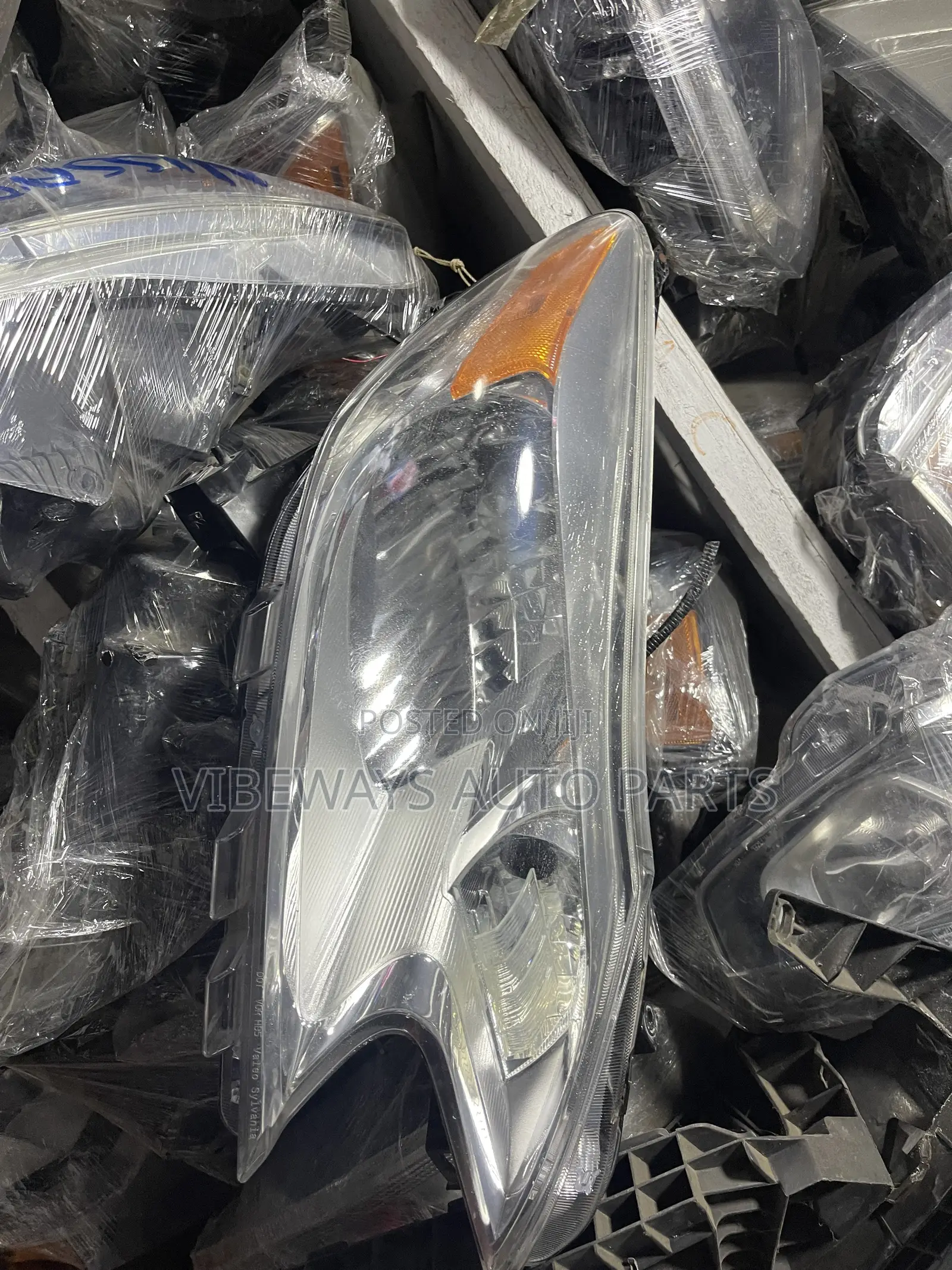 Versa Note 2014-2016 Headlights Original Right
