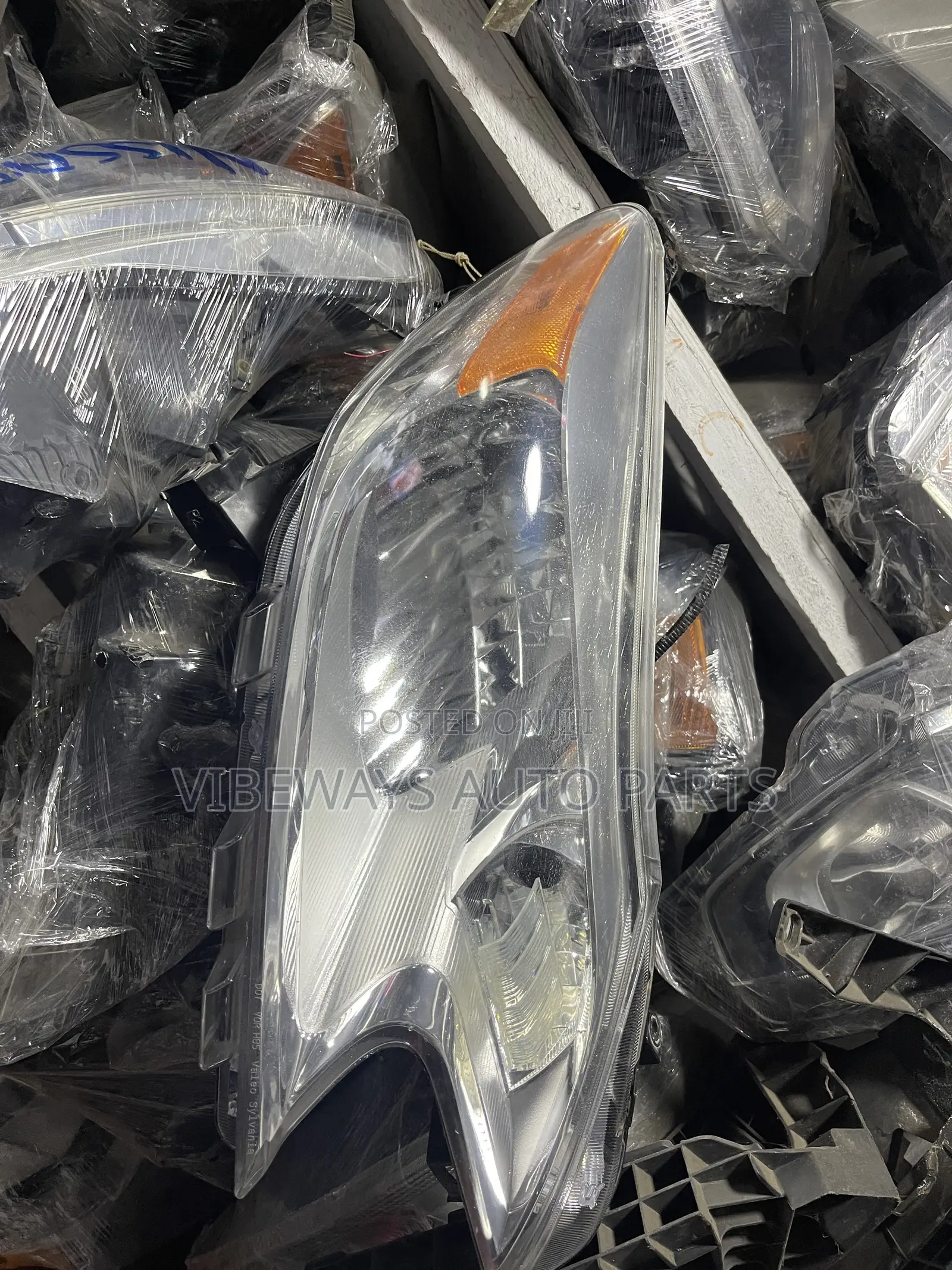 Versa Note 2014-2016 Headlights Original Right