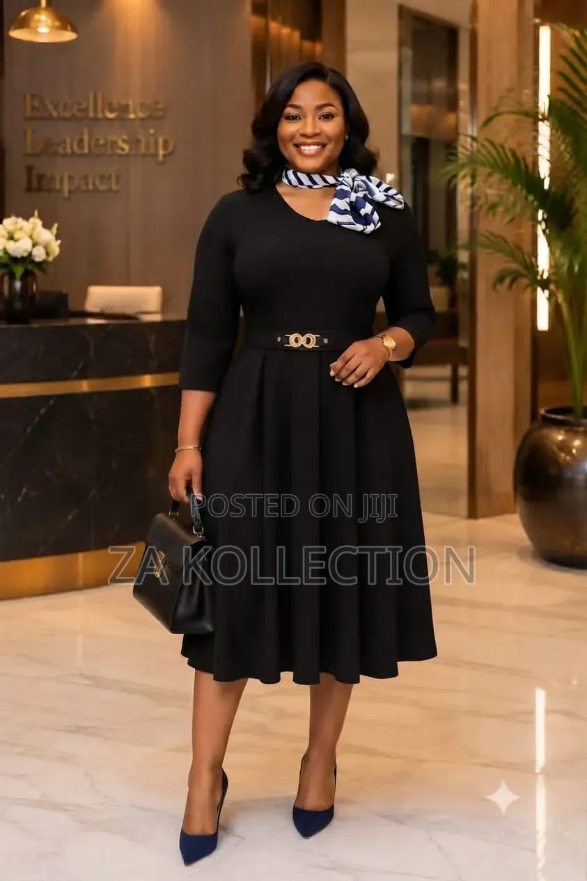 Ladies Round Neck Bowtie Dress
