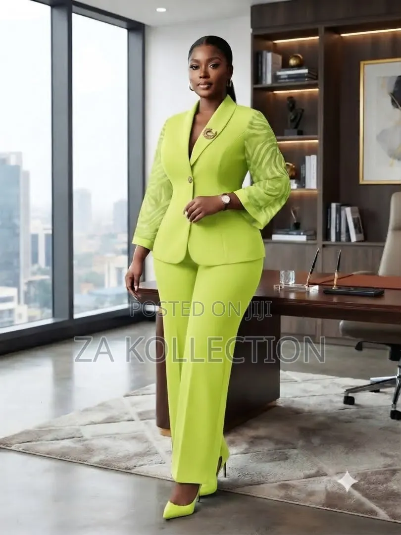 Ladies Corporate Suit