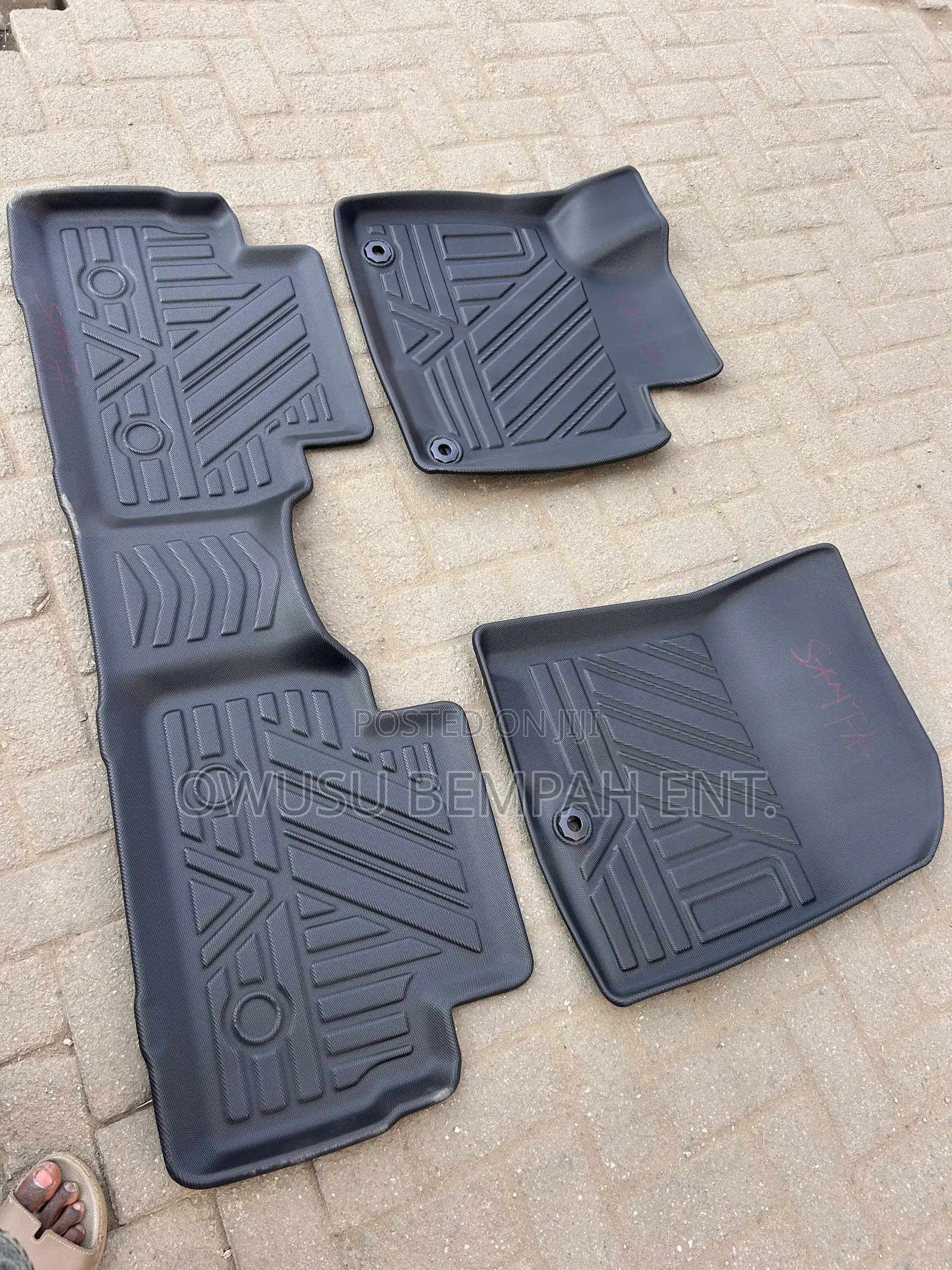 Hyundai Santafe 3-D Floor Mat