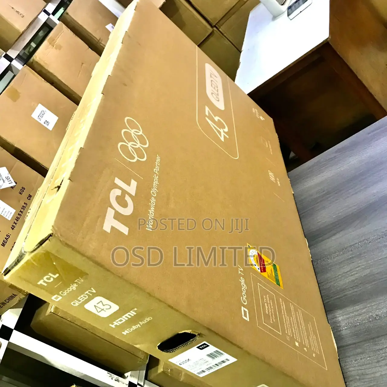 Enjoy Pure Color Perfection With 43" TCL QLED TV