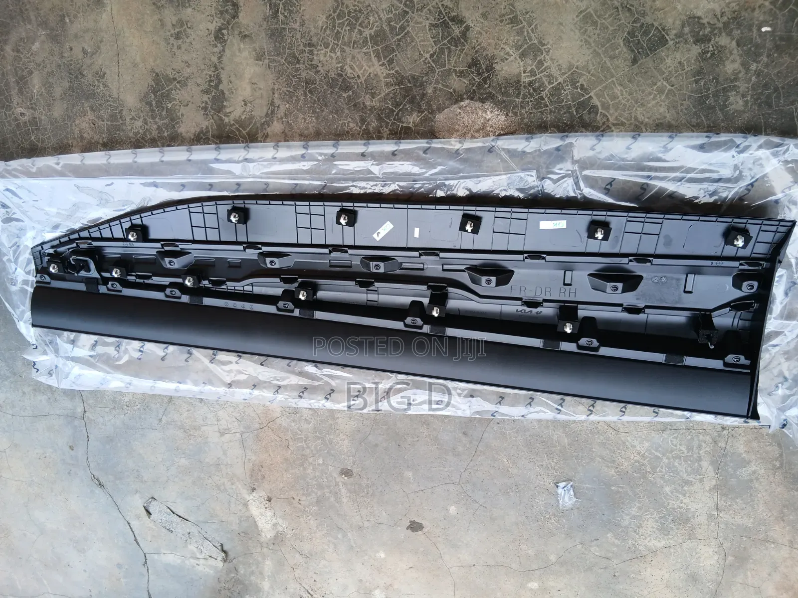 Kia Sportage 2023 ,2024 ,2025 and 2026 Door Moulding