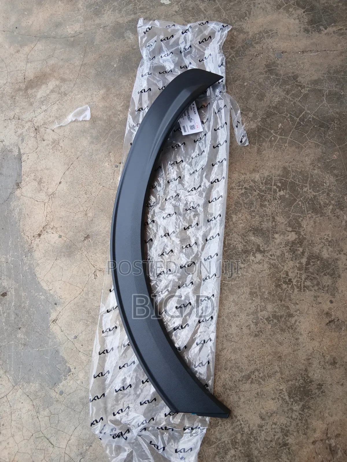 Kia Sportage 2023 ,2024, 2025 Back Fender Moulding