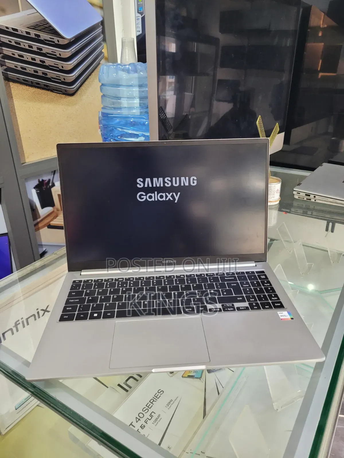 Laptop Samsung Galaxy Book3 360 15 NP750QFG 8GB Intel Core i7 SSD 256GB