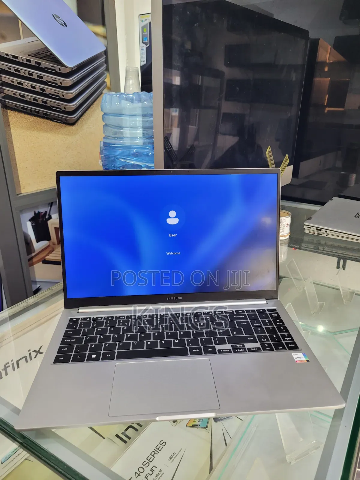 Laptop Samsung Galaxy Book3 360 15 NP750QFG 8GB Intel Core i7 SSD 256GB