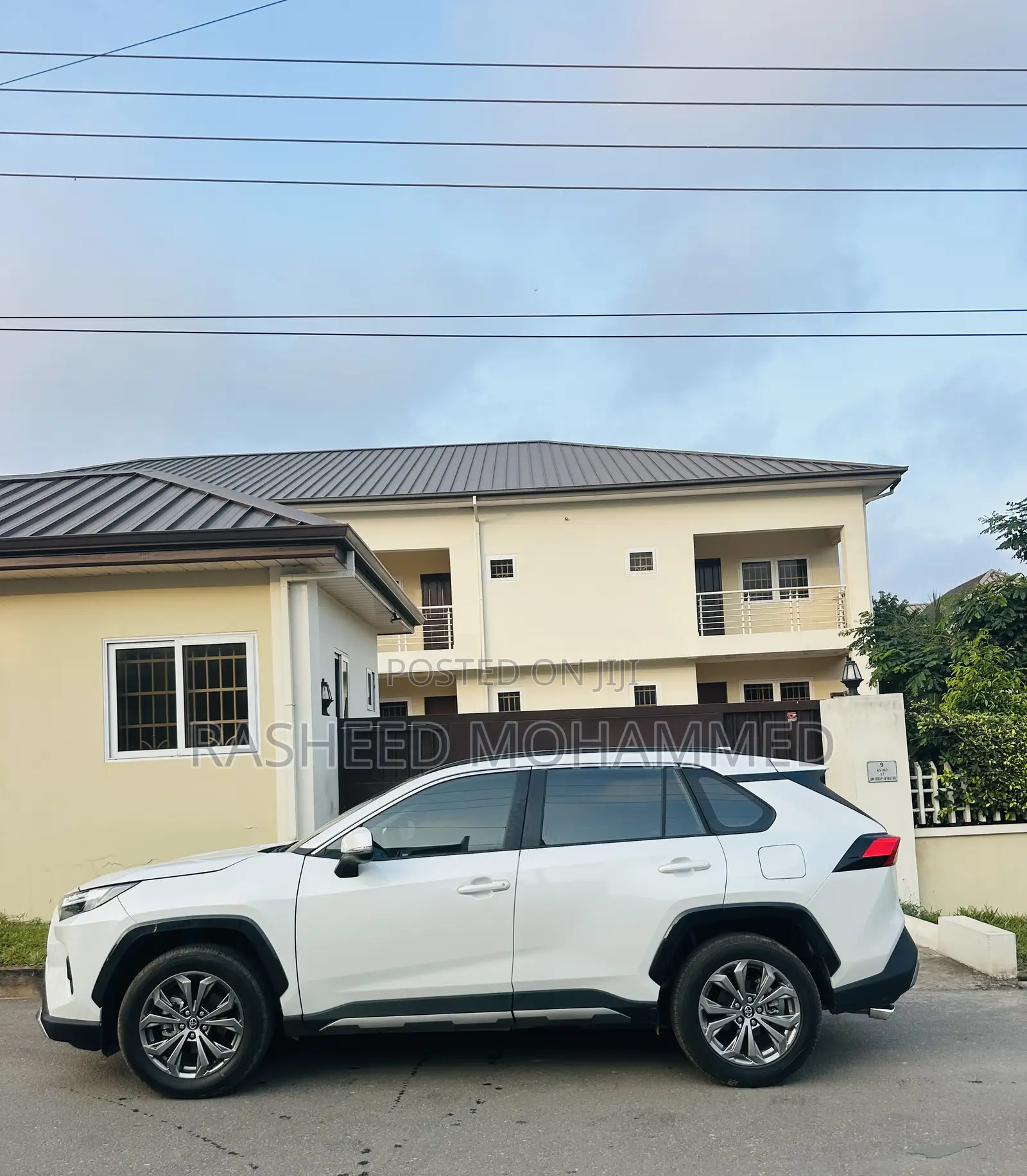 Toyota RAV4 Limited 2025 White