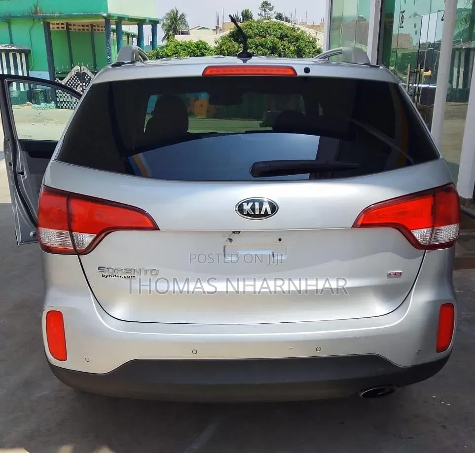 Kia Sorento 2015 Silver