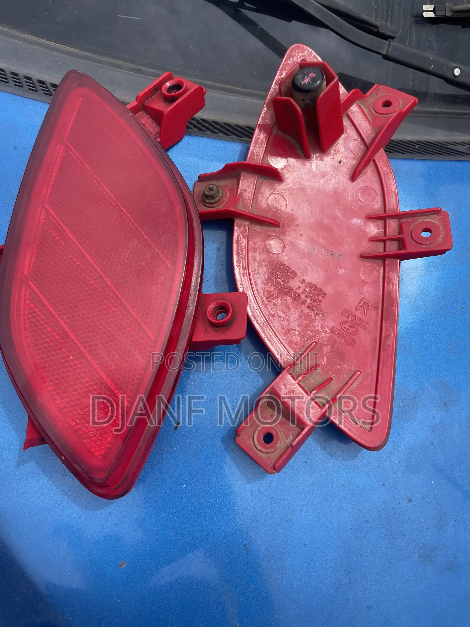 Hyundai Elantra GT Back Bumper Reflector
