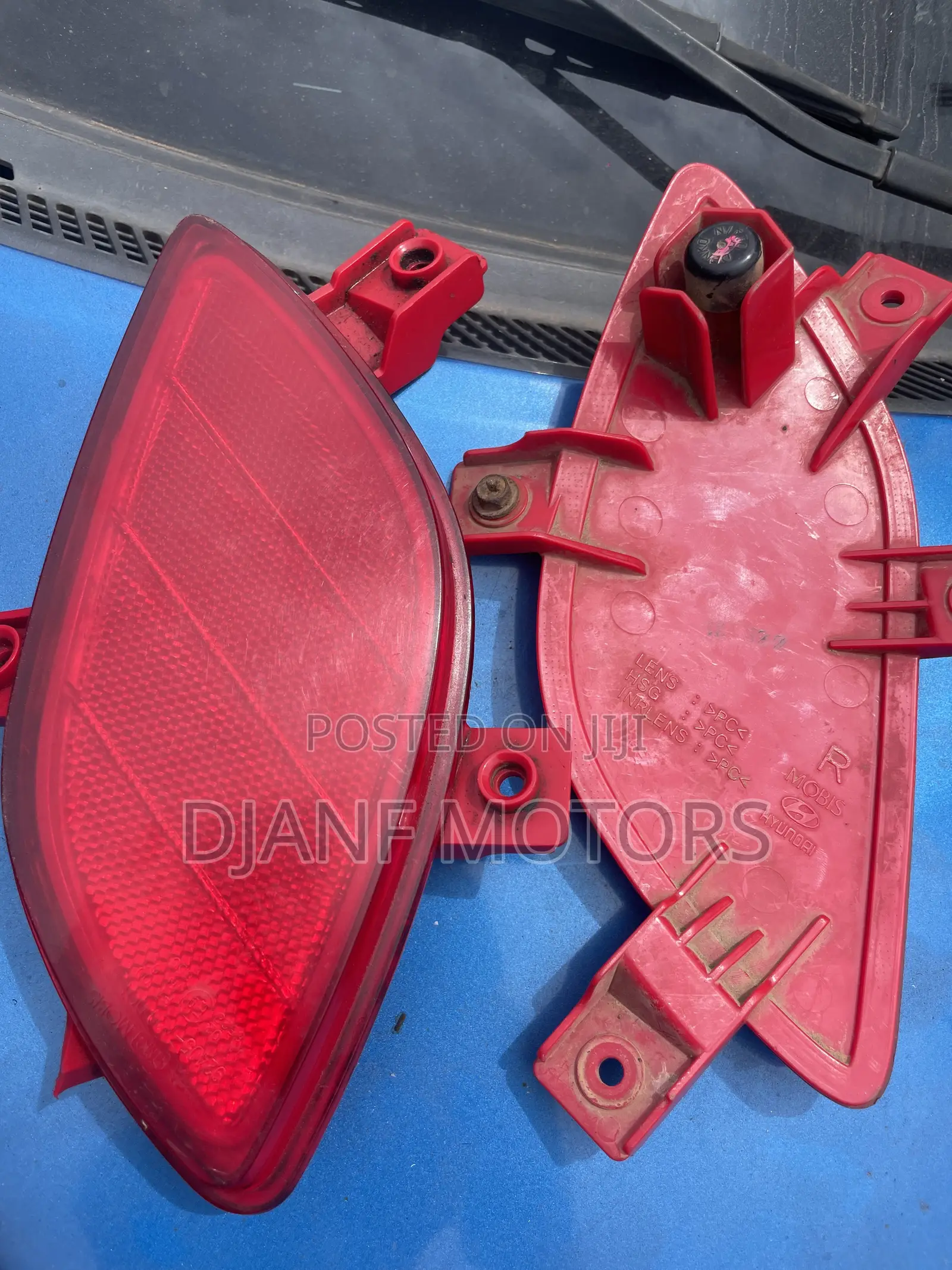 Hyundai Elantra GT Back Bumper Reflector