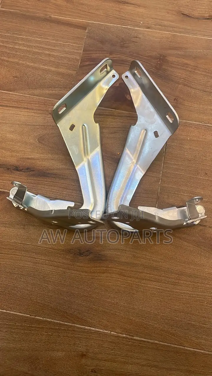 Ford Explorer 17 Hood Hinge