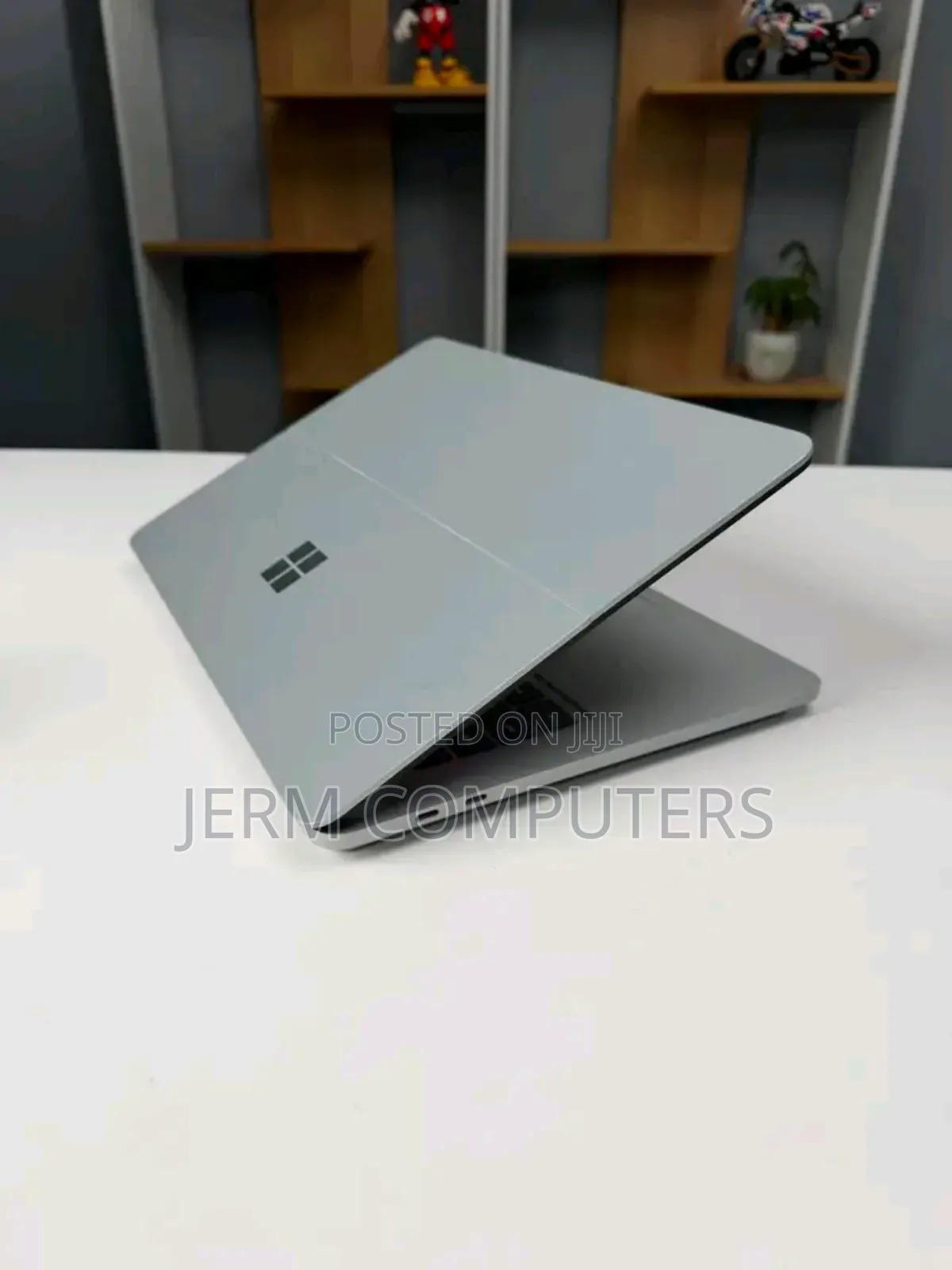New Laptop Microsoft Surface Laptop Studio 2 32GB Intel Core i9 SSD 1T