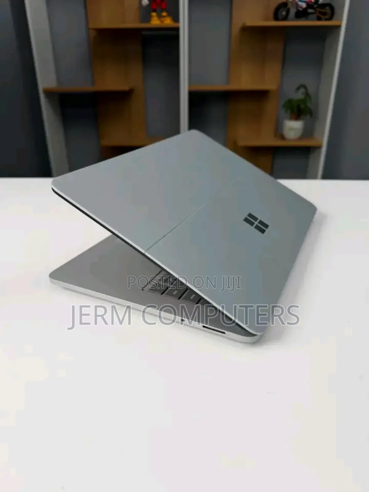 New Laptop Microsoft Surface Laptop Studio 2 32GB Intel Core i9 SSD 1T