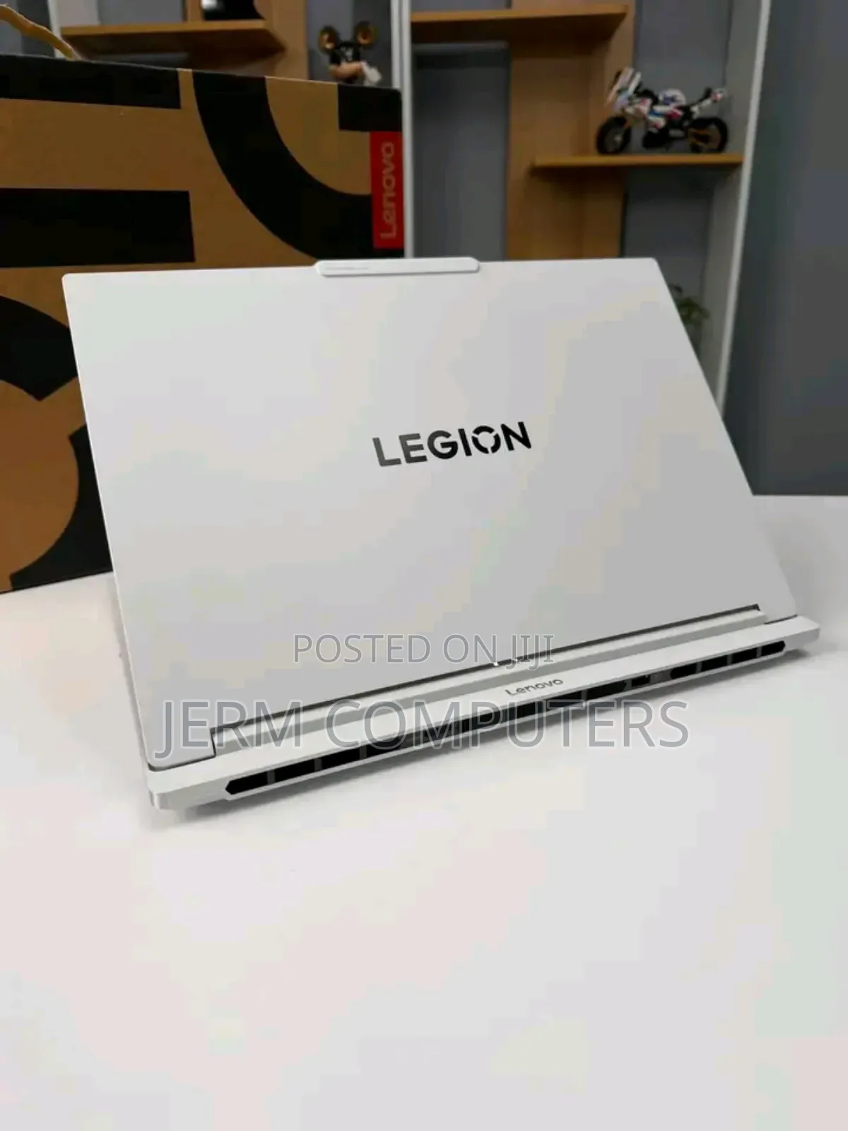 New Laptop Lenovo Lrgion 7i 32GB Intel Core Ultra 7 SSD 1T