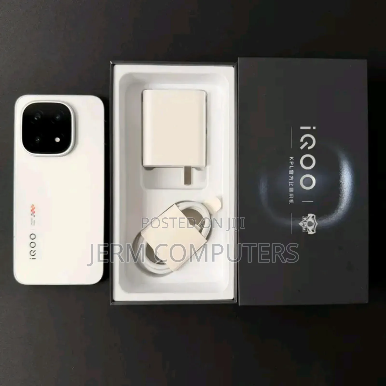 New Vivo iQOO 15 256 GB White