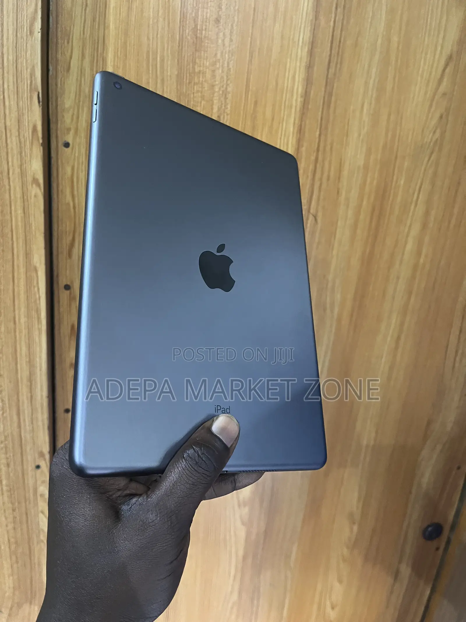 Apple iPad 10.2 (2021) 256 GB Gray