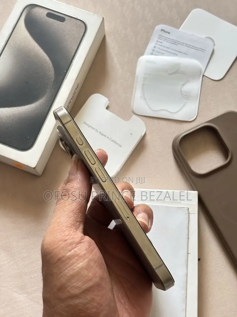Apple iPhone 15 Pro 256 GB Gray