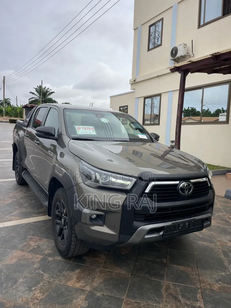 Toyota Hilux 2023 Green