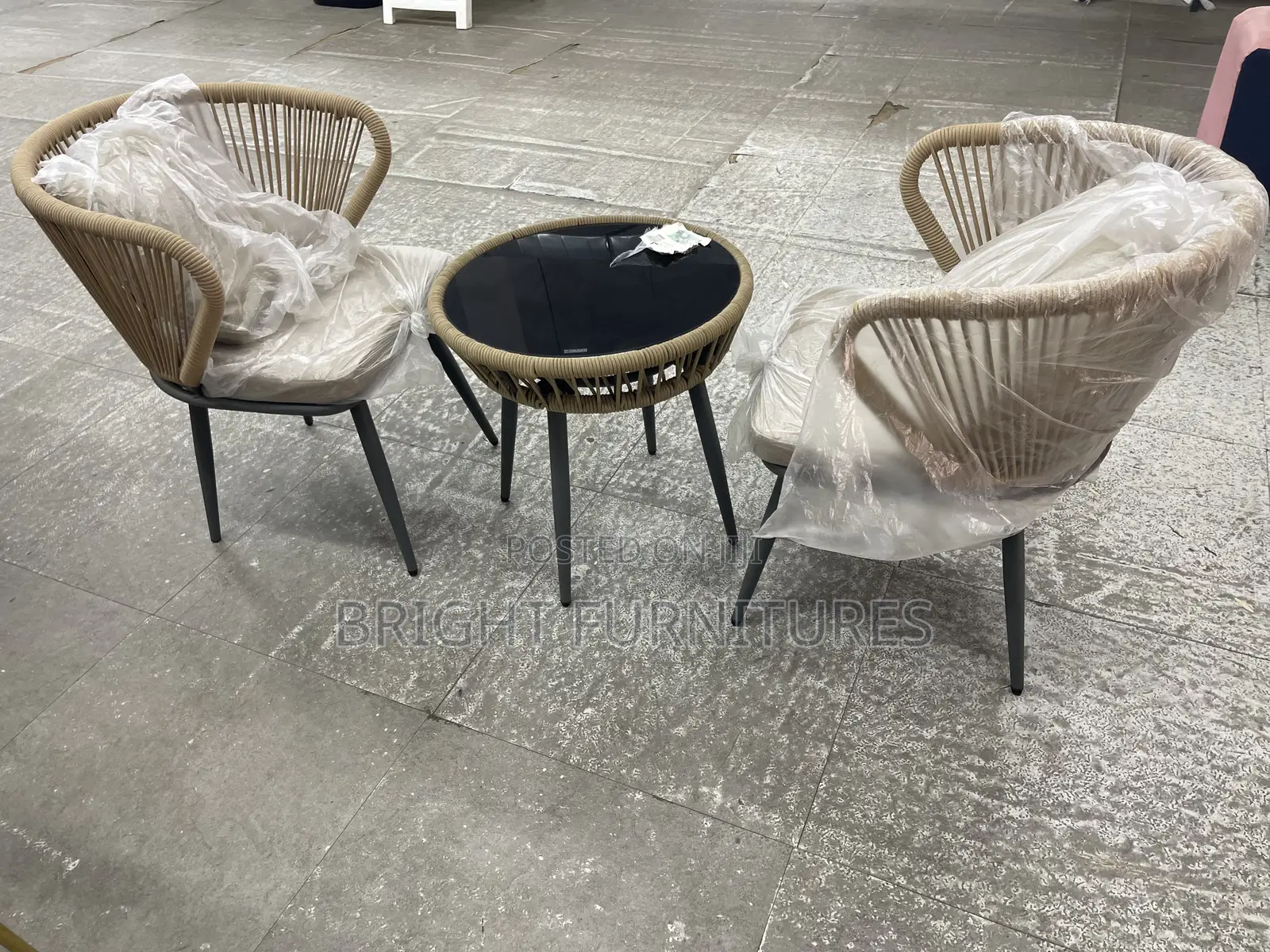 Imported High Quality Luxury Garden Table With Chairs