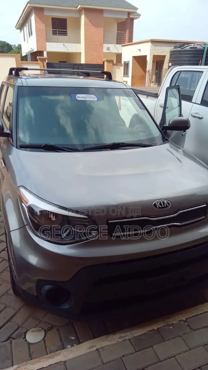 Kia Soul Hatchback 2017 Silver