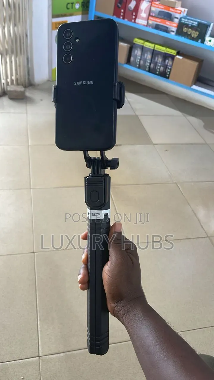 Wireless Bluetooth Selfie Stick Tripod | Extendable Phone Holder